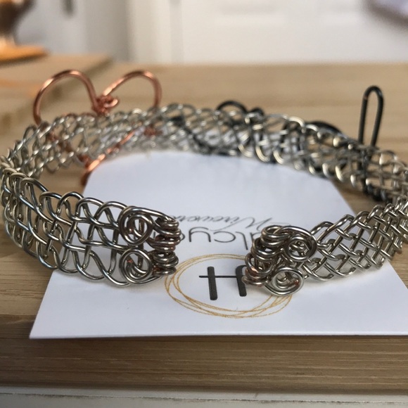 Silver Plated Woven Wire Cuff Love Heart Bracelet - Picture 4 of 5